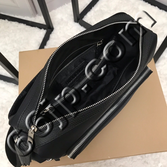 バーバリーバッグ着用イメージ
